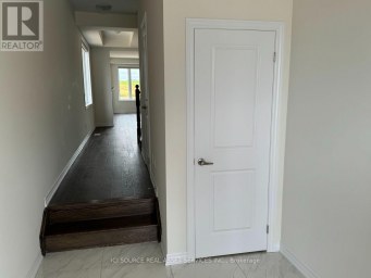 10 GUERNSEY DRIVE Kitchener Ontario photo 3
