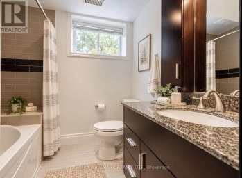 19 BROOKWOOD COURT Toronto (Banbury-Don Mills) Ontario photo 14