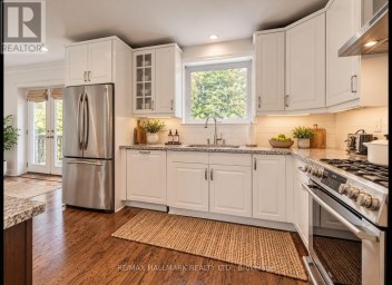 19 BROOKWOOD COURT Toronto (Banbury-Don Mills) Ontario photo 3