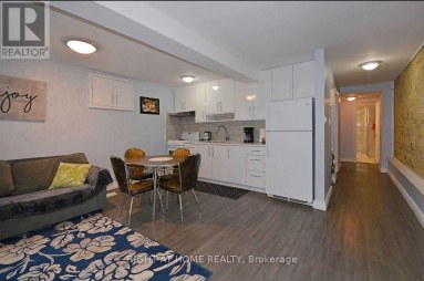 LOWER - 1392 KING STREET W Toronto (South Parkdale) Ontario photo 3