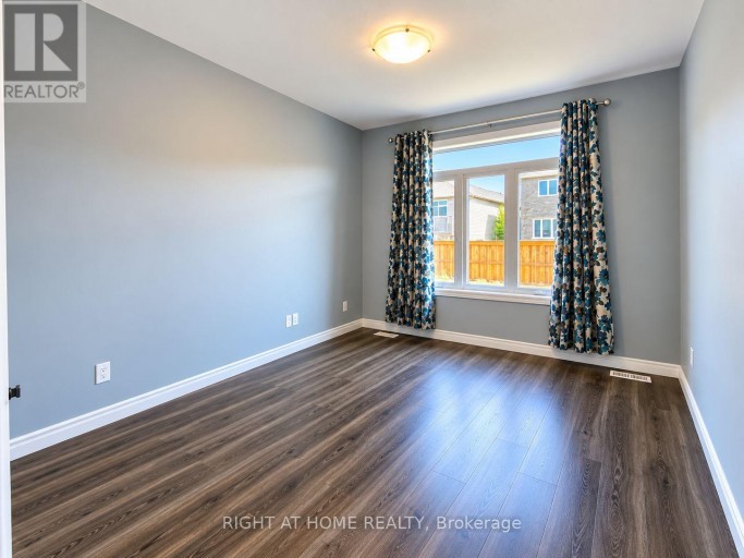 64 LEDGEROCK COURT, Quinte West (Sidney Ward), Ontario, K8R0A1