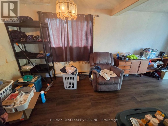 49 HUNTINGWOOD CRESCENT, Brampton (Central Park), Ontario, L6S1S5