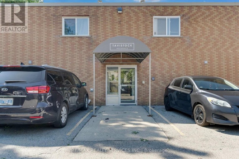 7 - 1140 TAVISTOCK DRIVE, Burlington (Mountainside), Ontario, L7P2N4