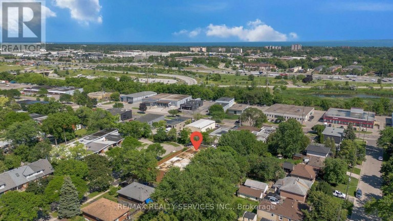 7 - 1140 TAVISTOCK DRIVE, Burlington (Mountainside), Ontario, L7P2N4