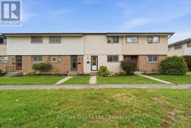 17 - 17 TIFFANY PLACE Quinte West (Trenton Ward) Ontario photo 1