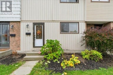 17 - 17 TIFFANY PLACE Quinte West (Trenton Ward) Ontario photo 2