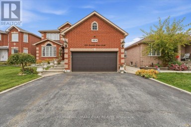 MAIN/UPPER - 484 FERNDALE DRIVE N Barrie (Northwest) Ontario photo 1