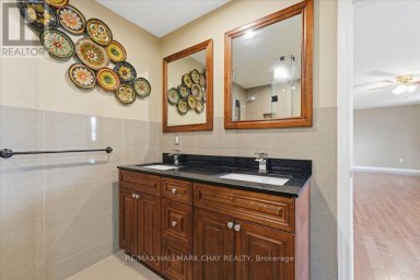 MAIN/UPPER - 484 FERNDALE DRIVE N Barrie (Northwest) Ontario photo 19