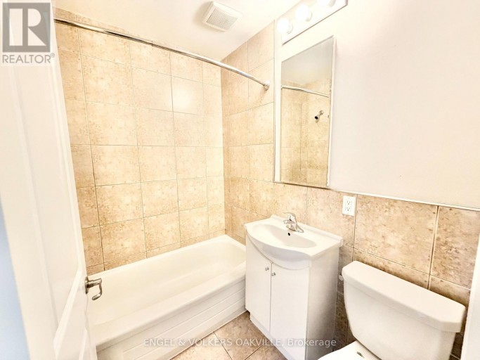 35 - 90 TWENTY FIFTH STREET, Toronto (Long Branch), Ontario, M8V3P9