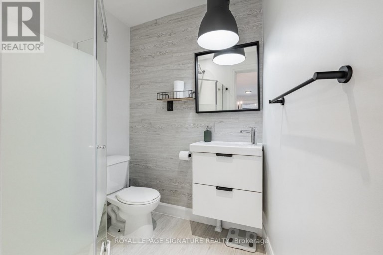 8 ADRIAN AVENUE, Toronto (Weston-Pellam Park), Ontario, M6N1A1