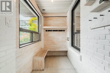 8 ADRIAN AVENUE Toronto (Weston-Pellam Park) Ontario photo 3