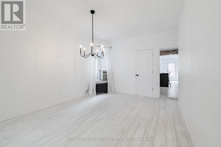 8 ADRIAN AVENUE, Toronto (Weston-Pellam Park), Ontario, M6N1A1