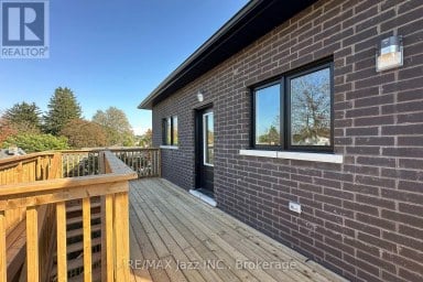 UPPER - 760 HOSKIN AVENUE Oshawa (Donevan) Ontario photo 15