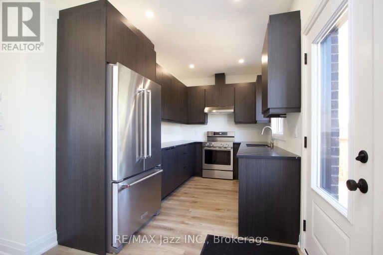 UPPER - 760 HOSKIN AVENUE, Oshawa (Donevan), Ontario, L1H7R6