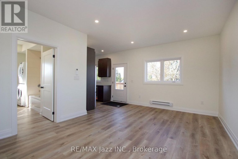 UPPER - 760 HOSKIN AVENUE, Oshawa (Donevan), Ontario, L1H7R6
