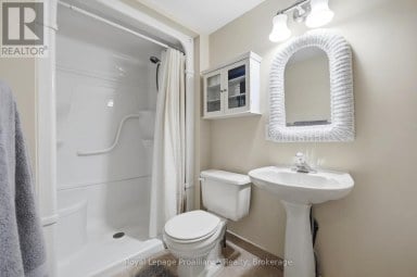 51 SELENA AVENUE Belleville (Belleville Ward) Ontario photo 38