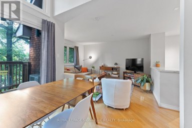 2 - 359 ALBANY AVENUE Toronto (Annex) Ontario photo 3