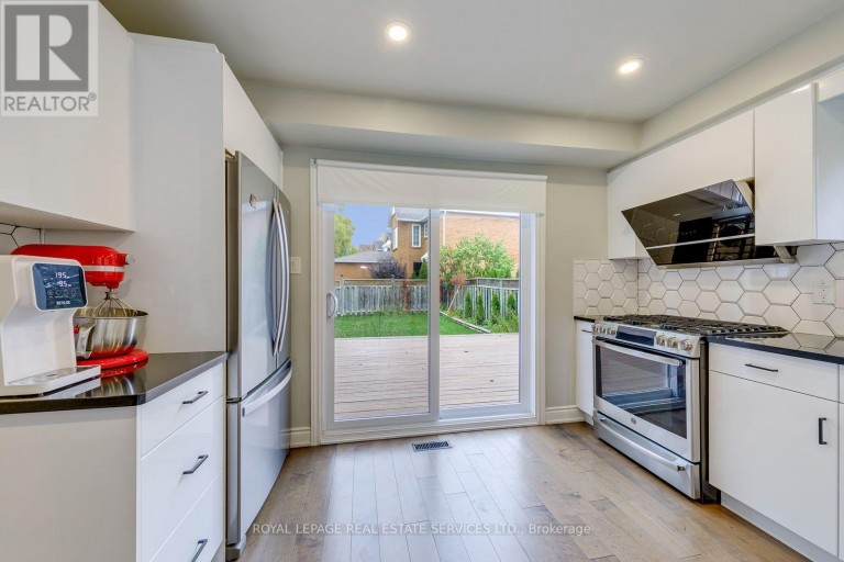2100 GALENA CRESCENT, Oakville (WC Wedgewood Creek), Ontario, L6H4A2