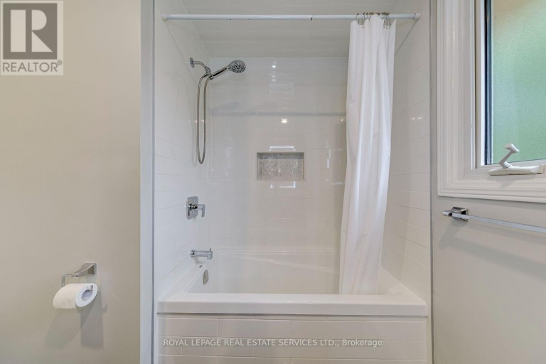 2100 GALENA CRESCENT, Oakville (WC Wedgewood Creek), Ontario, L6H4A2