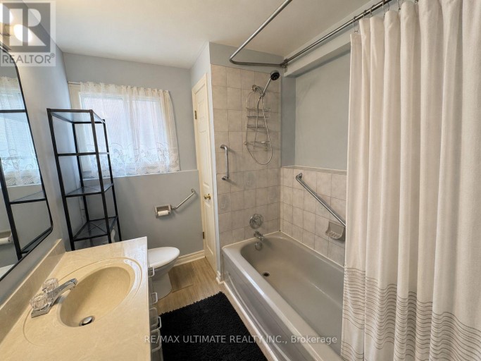 12 STONEY BROOK CRESCENT, St. Catharines (Grapeview), Ontario, L2S3J3