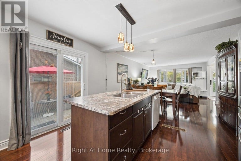 1145 VALLEY COURT, Oshawa (Lakeview), Ontario, L1J3M4