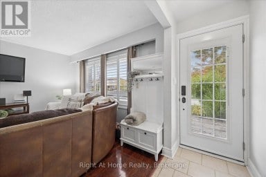 1145 VALLEY COURT Oshawa (Lakeview) Ontario photo 4