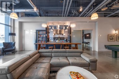 412 - 100 BOND STREET E Oshawa (O'Neill) Ontario photo 6