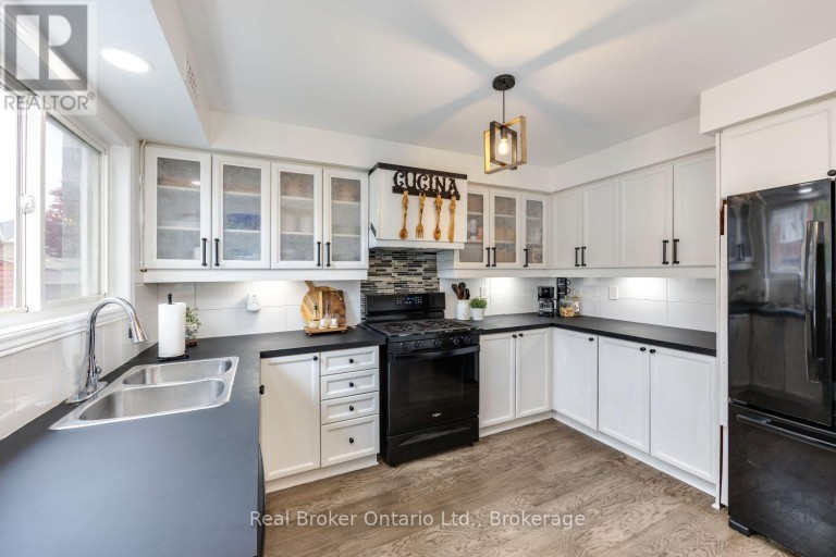 3 DURLING ROCK STREET, Ajax (Northeast Ajax), Ontario, L1Z1S4