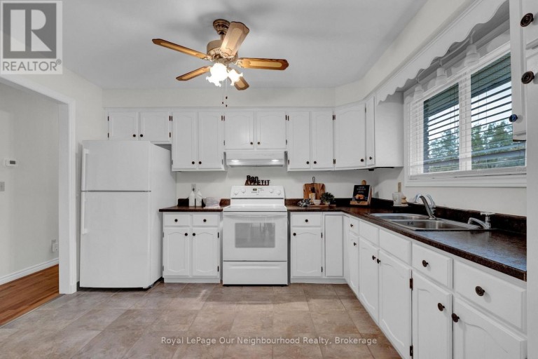 32 ALNET DRIVE, Belleville (Belleville Ward), Ontario, K8P4V9