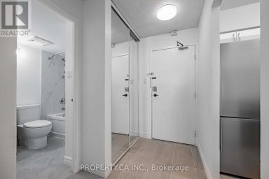 807 - 120 ST PATRICK STREET Toronto (Kensington-Chinatown) Ontario photo 8