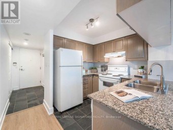 805 - 225 QUEENS QUAY W Toronto (Waterfront Communities) Ontario photo 4