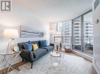 805 - 225 QUEENS QUAY W Toronto (Waterfront Communities) Ontario photo 8