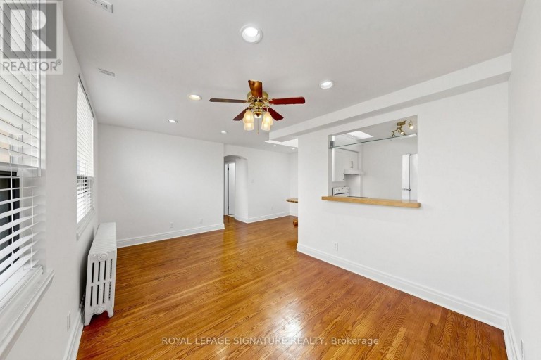 2 - 461 EGLINTON AVENUE E, Toronto (Mount Pleasant East), Ontario, M4P1M8