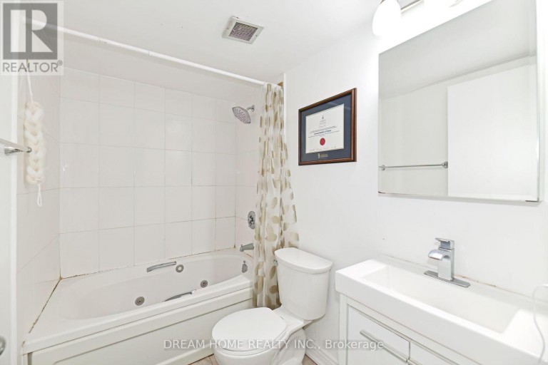 1204 - 1055 BAY STREET, Toronto (Bay Street Corridor), Ontario, M5S3A3