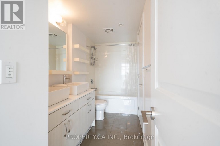 1210 - 9205 YONGE STREET S, Richmond Hill (Langstaff), Ontario, L4C1V5