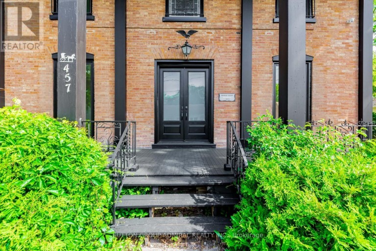 1 - 457 D'ARCY STREET, Newmarket (Central Newmarket), Ontario, L3Y1M9