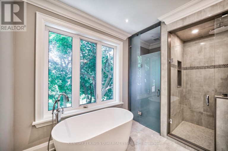 82 CARTIER CRESCENT, Richmond Hill (Crosby), Ontario, L4C2N5