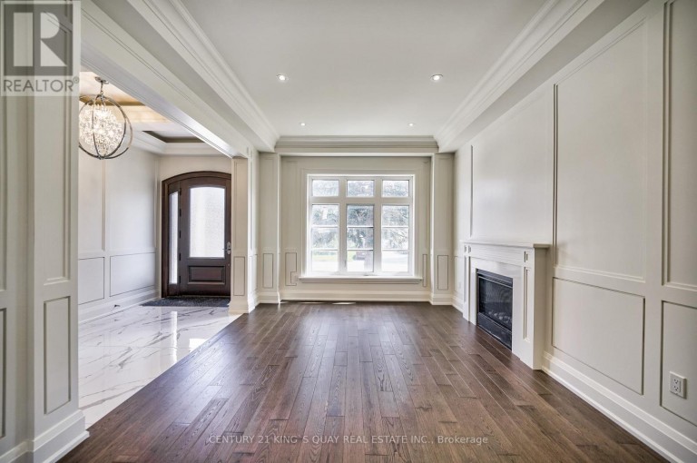 82 CARTIER CRESCENT, Richmond Hill (Crosby), Ontario, L4C2N5