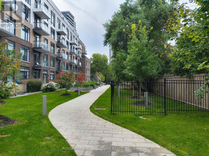 C701 - 8 BEVERLEY GLEN BOULEVARD, Vaughan (Beverley Glen), Ontario, L4J0L5