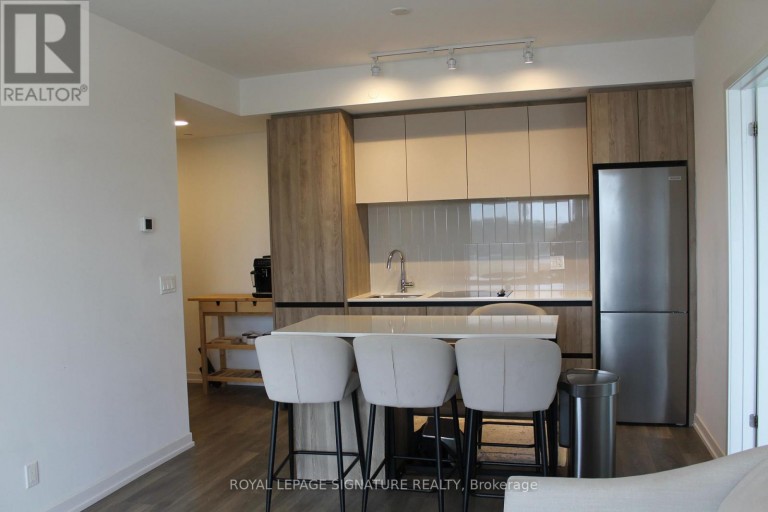 C701 - 8 BEVERLEY GLEN BOULEVARD, Vaughan (Beverley Glen), Ontario, L4J0L5