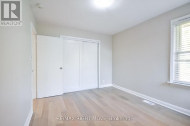 10 LETITIA STREET Barrie (Sunnidale) Ontario photo 16