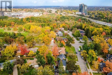10 LETITIA STREET Barrie (Sunnidale) Ontario photo 44