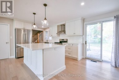 10 LETITIA STREET Barrie (Sunnidale) Ontario photo 9