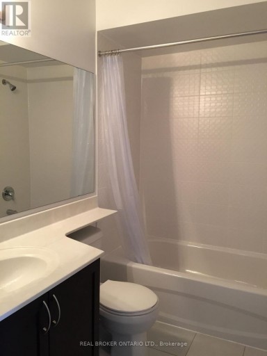 37 - 51 HAYS BOULEVARD, Oakville (RO River Oaks), Ontario, L6H0J1