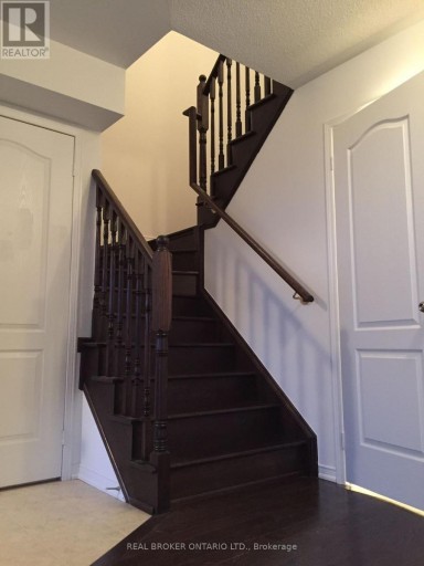37 - 51 HAYS BOULEVARD, Oakville (RO River Oaks), Ontario, L6H0J1