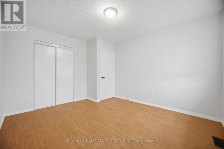 668 CALDWELL CRESCENT, Milton (BE Beaty), Ontario, L9T0H6