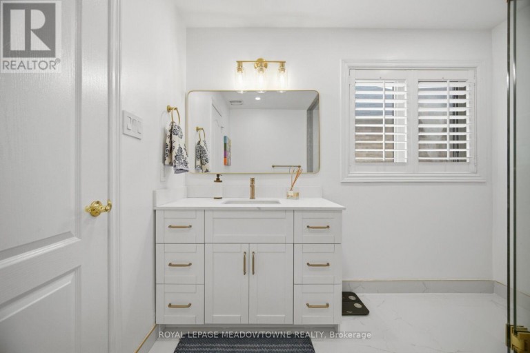 6623 BLACKHEATH UPPER RIDGE, Mississauga (Meadowvale Village), Ontario, L5W1Z7