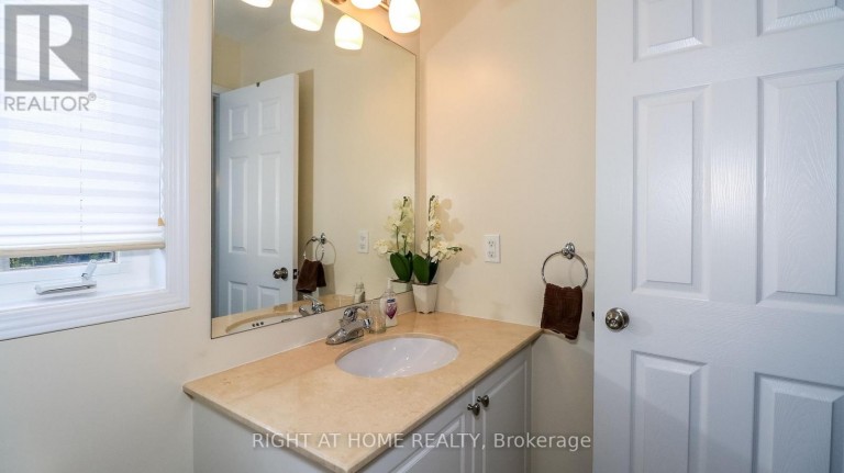 33 MARINA VILLAGE DRIVE, Georgian Bay (Baxter), Ontario, L0K1S0