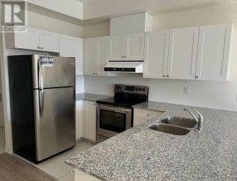 414 - 80 SHIPWAY AVENUE Clarington (Newcastle) Ontario photo 4