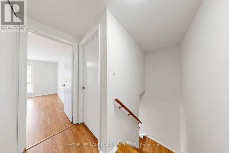 8 RUSTY CREST WAY, Toronto (Don Valley Village), Ontario, M2J2Y4
